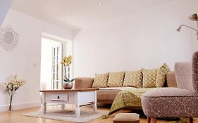 'Little Eaton Margate' Perfectly Located Town House By The Sea, With Free Parking!